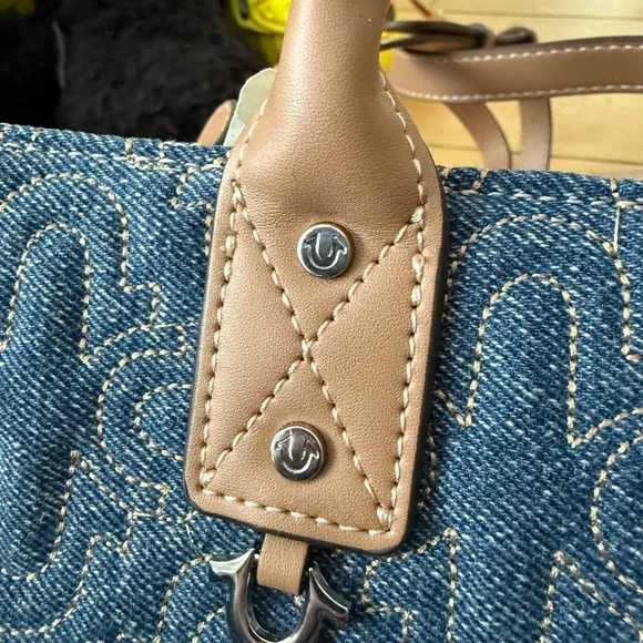 NWT True Religion Quilted Horseshoe Denim Tote Bag - Blue/Tan - Picture 3 of 7